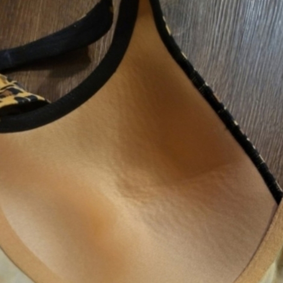 46 B Leading Lady leopard print wirefree women's bra - Picture 2 of 3